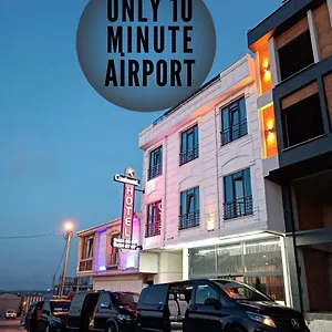 Continental Airport Hotell