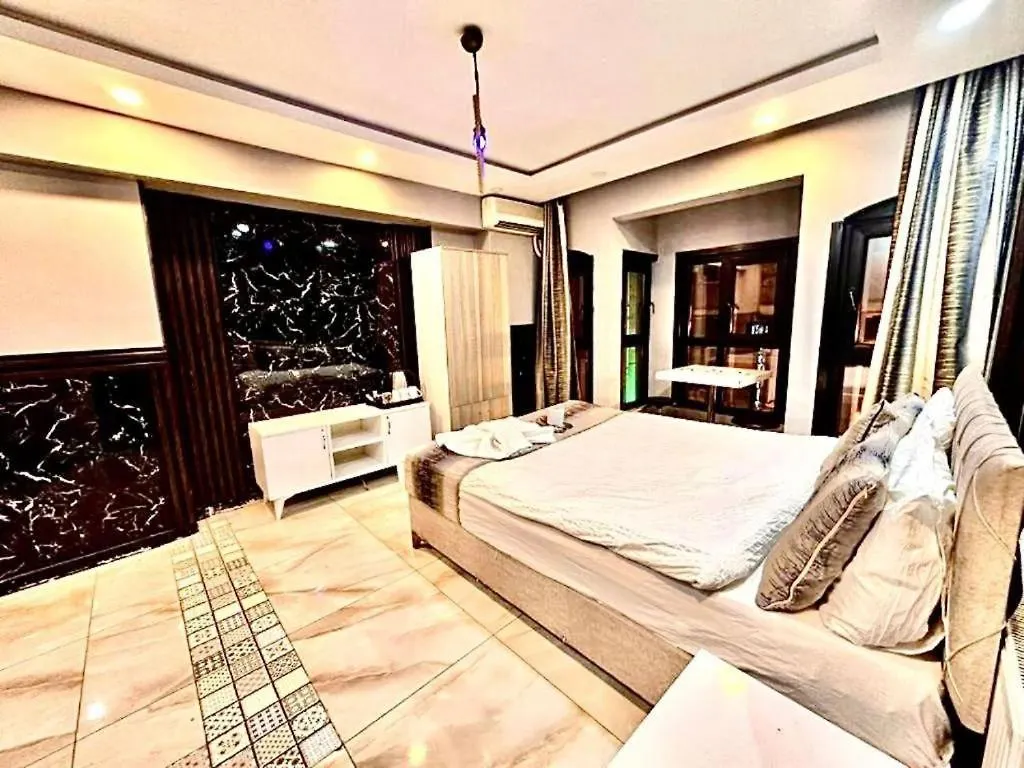 The Newprince Hotel Taksim Istanbul 3*,